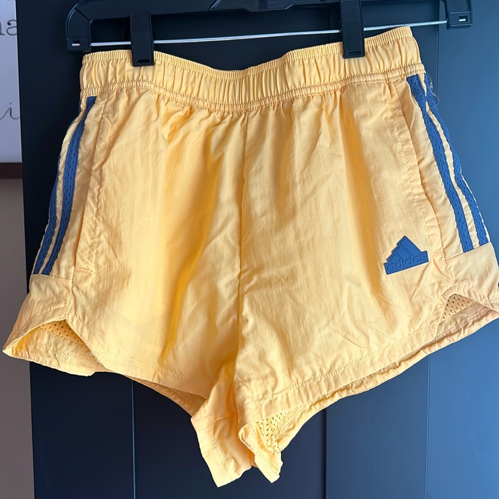 Adidas Tiro cut 3-stripes summer shorts. Women’s XS